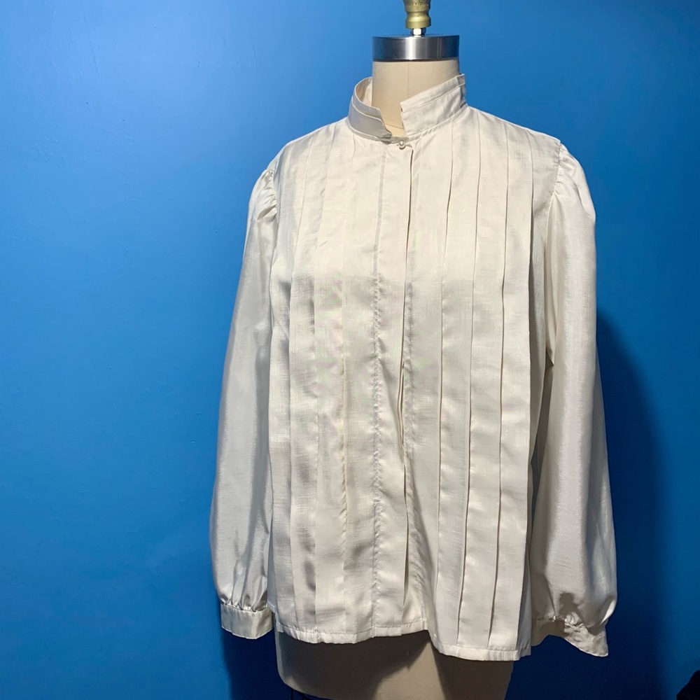 Vintage Nicola pleated front shirt.